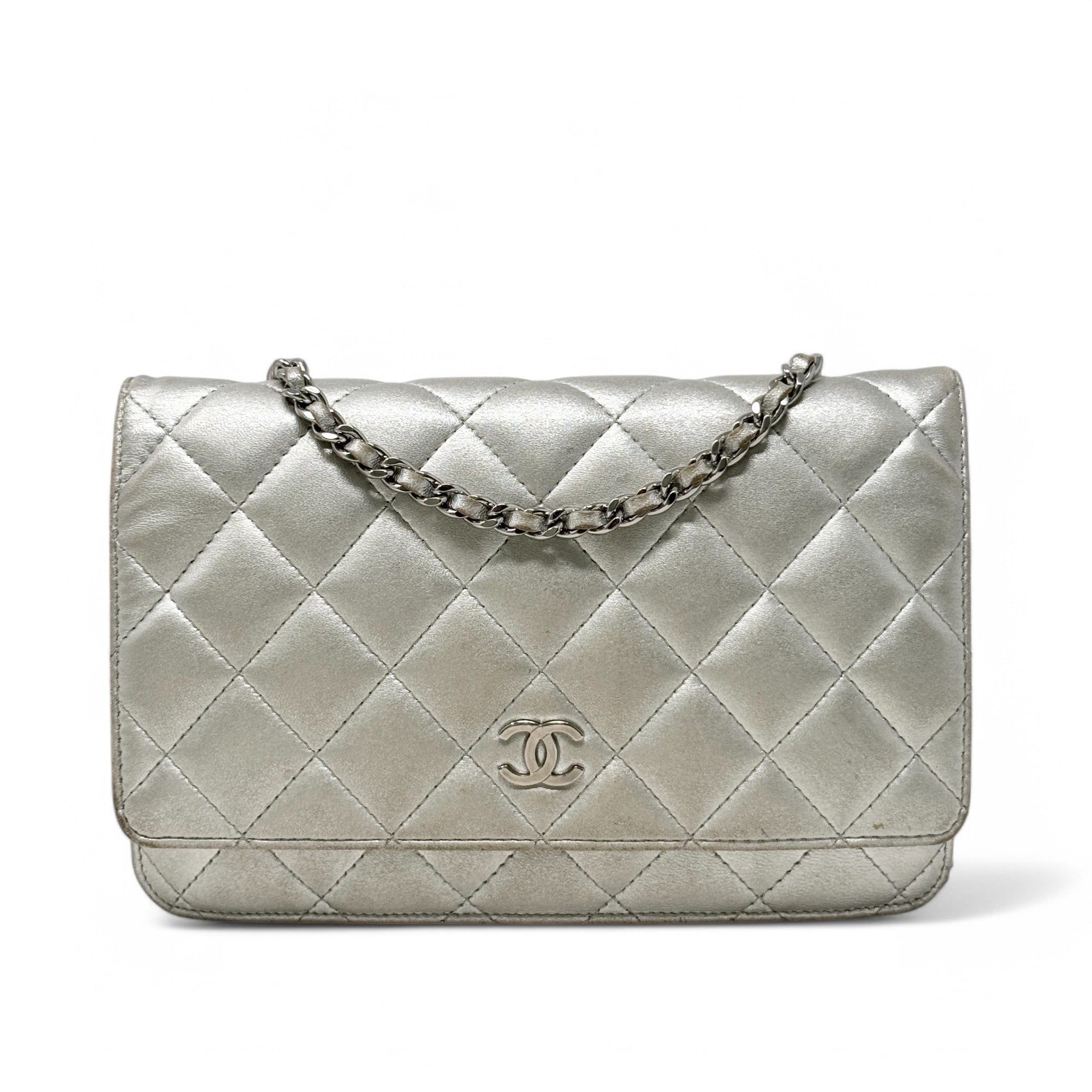 chanel wallet on chain